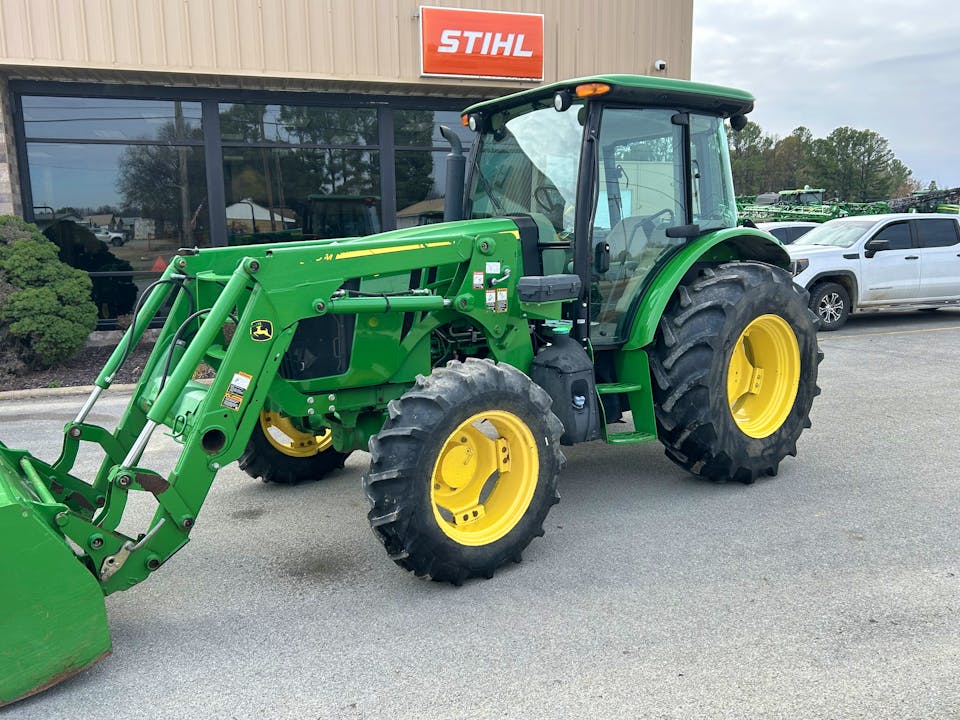 John Deere 5100E