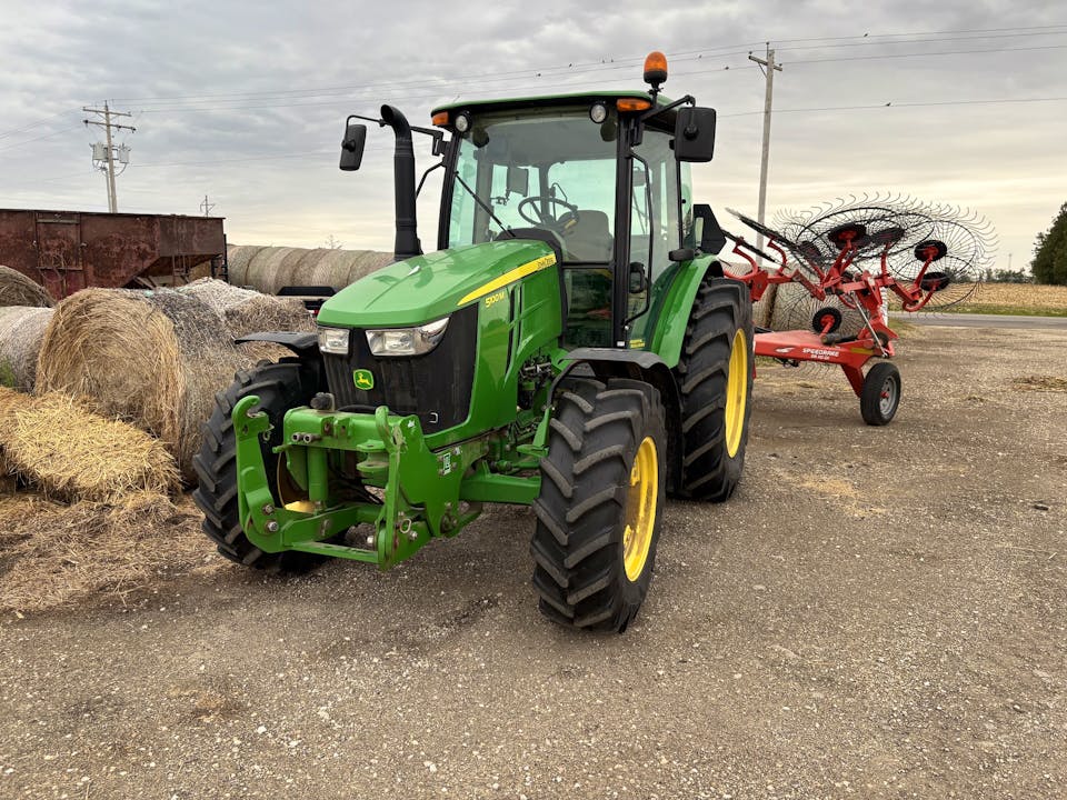 John Deere 5100M