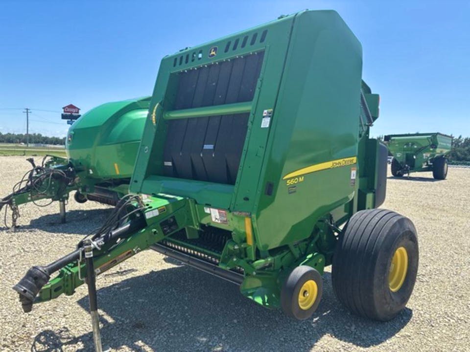 John Deere 560M