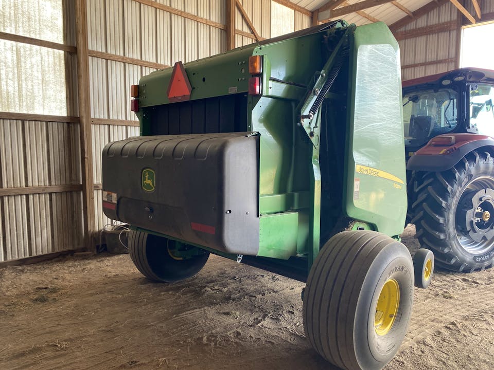 John Deere 560M