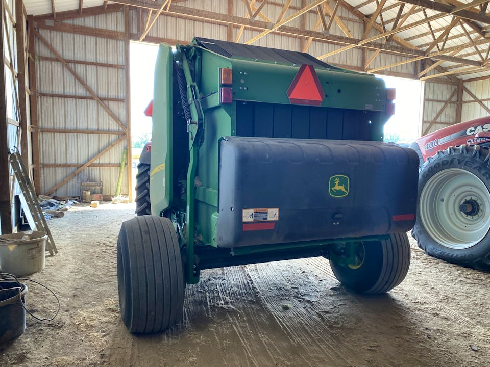 John Deere 560M