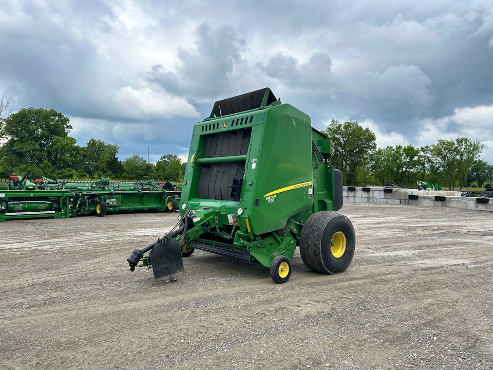 John Deere 560M