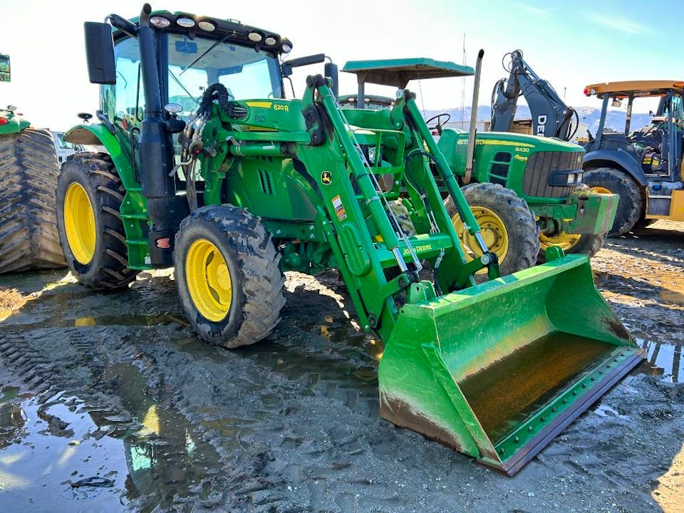 John Deere 6120R