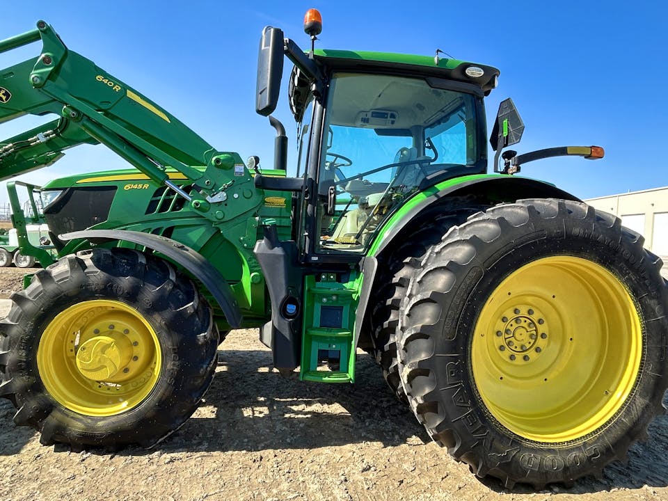 John Deere 6145R