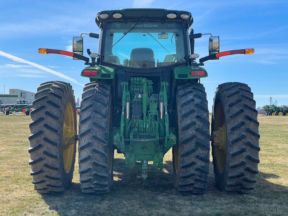 John Deere 6175R
