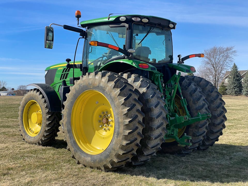 John Deere 6175R