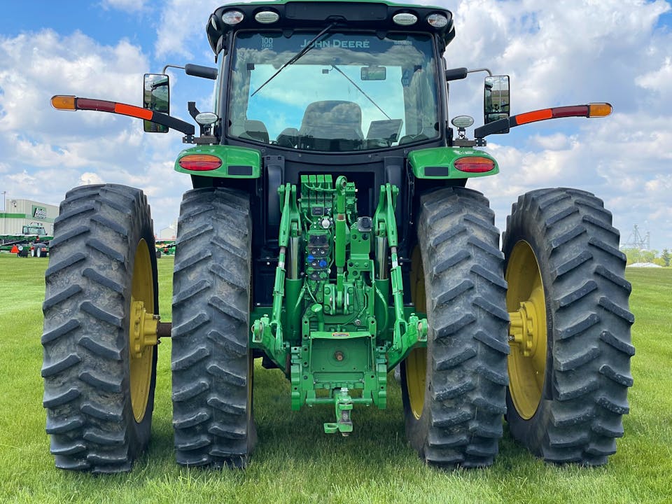 John Deere 6175R