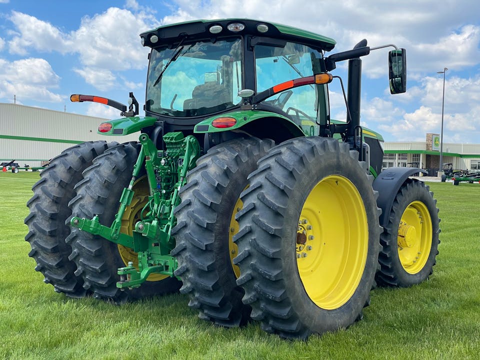 John Deere 6175R