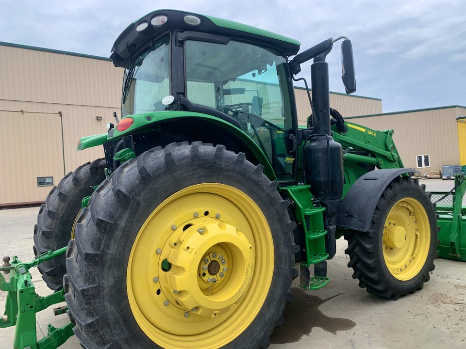 John Deere 6175R