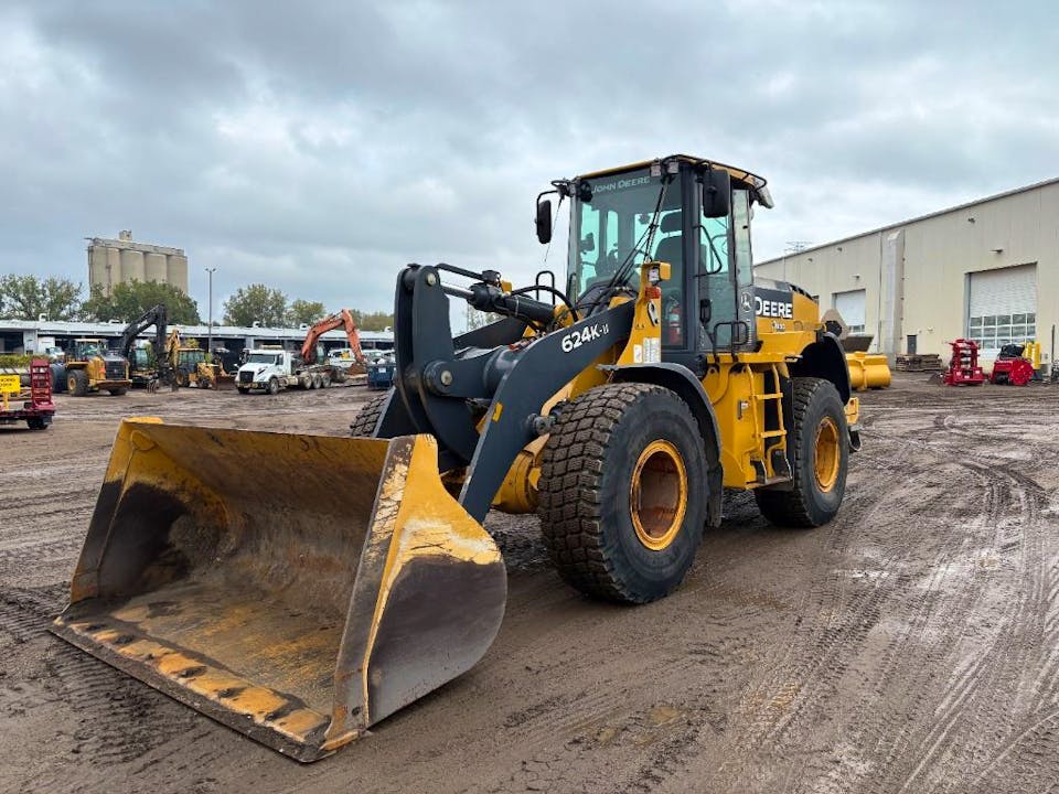 John Deere 624K