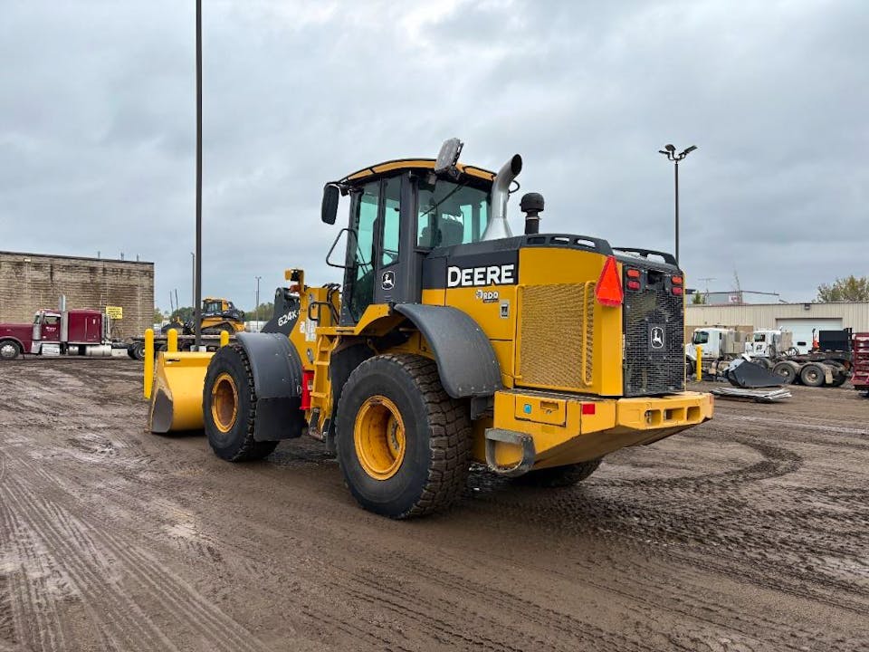 John Deere 624K