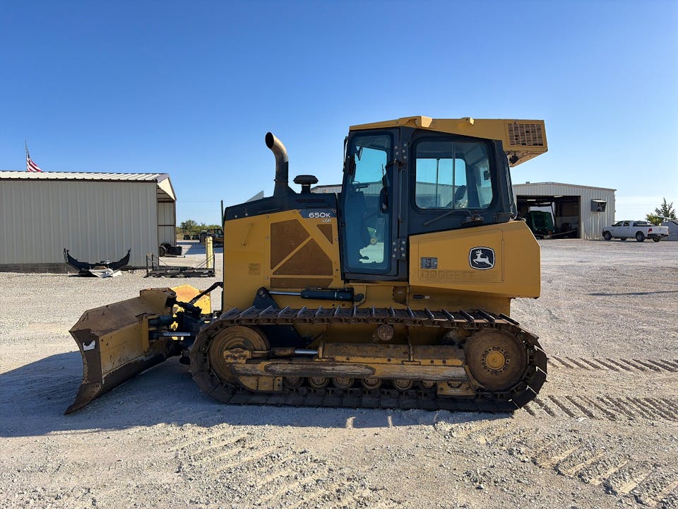 John Deere 650K LGP