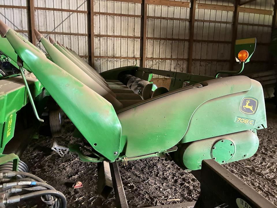 John Deere 708C
