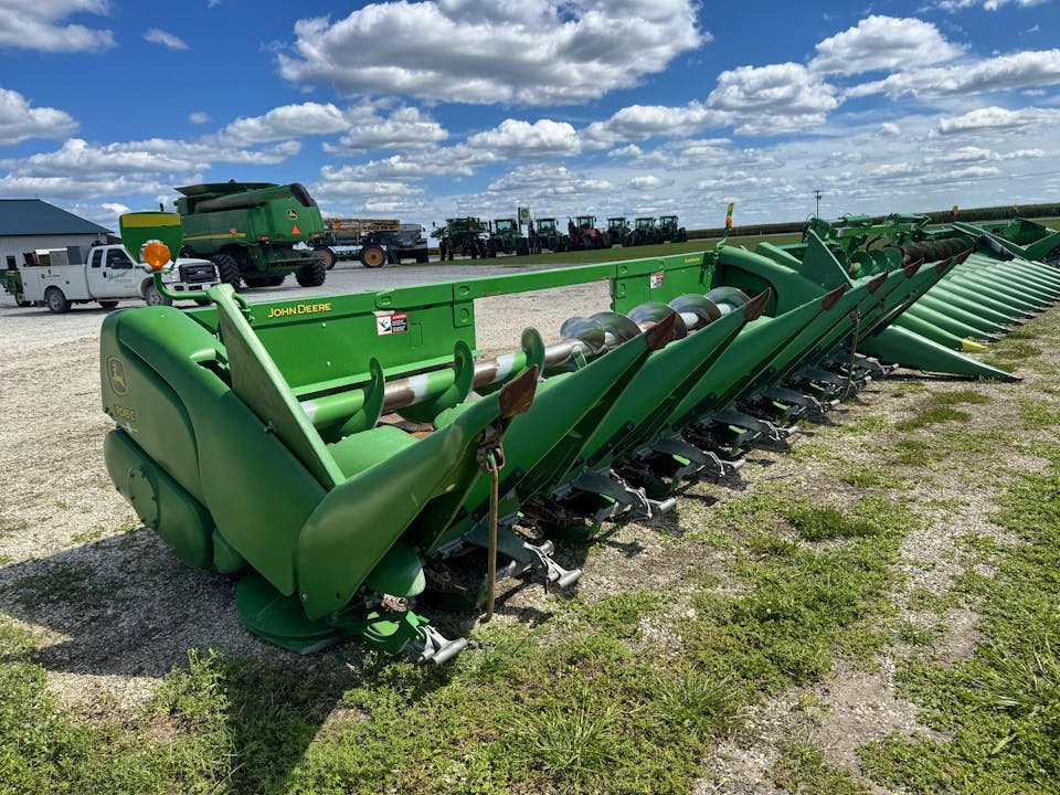 John Deere 708C StalkMaster