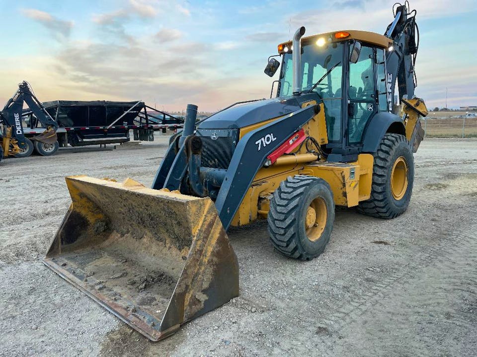 John Deere 710L