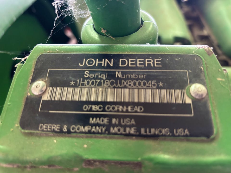 John Deere 718C