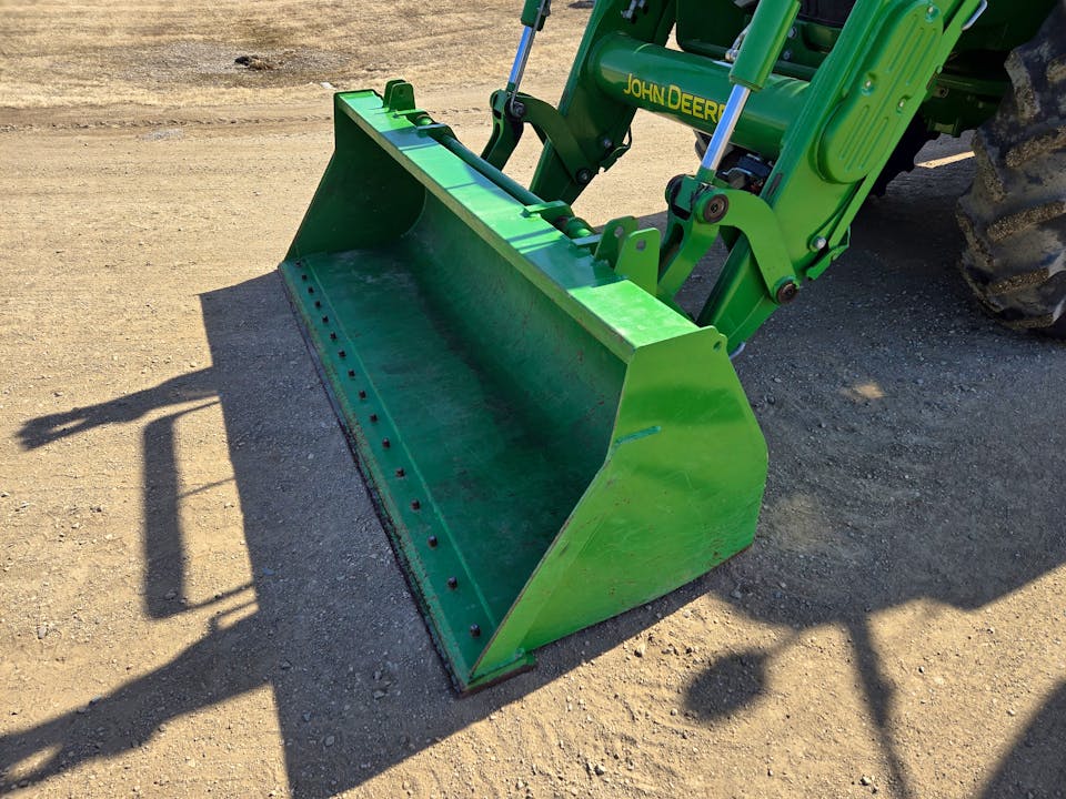 John Deere 7210R