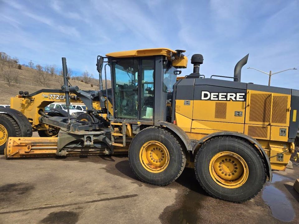 John Deere 772G