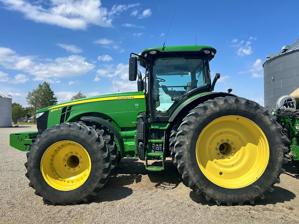 John Deere 8345R