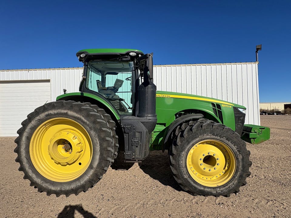 John Deere 8370R