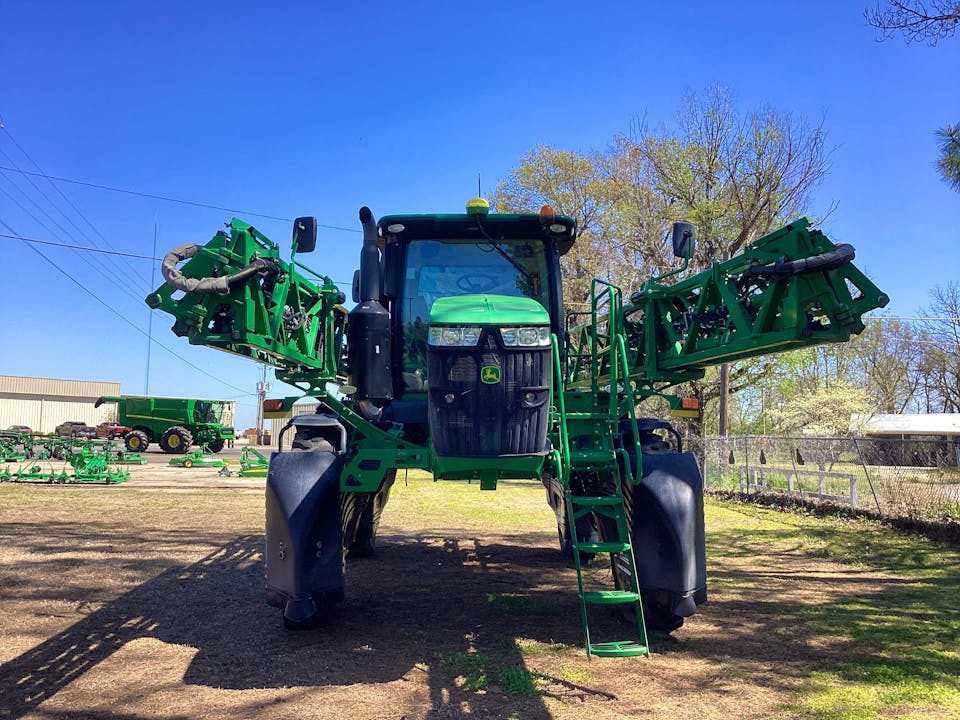 John Deere R4030
