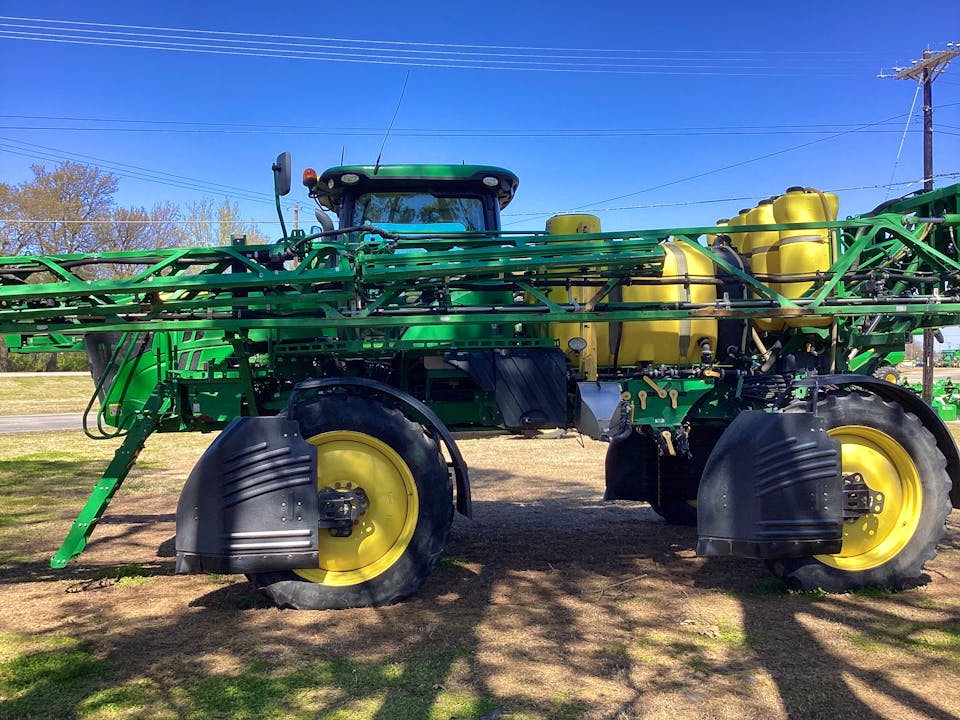 John Deere R4030
