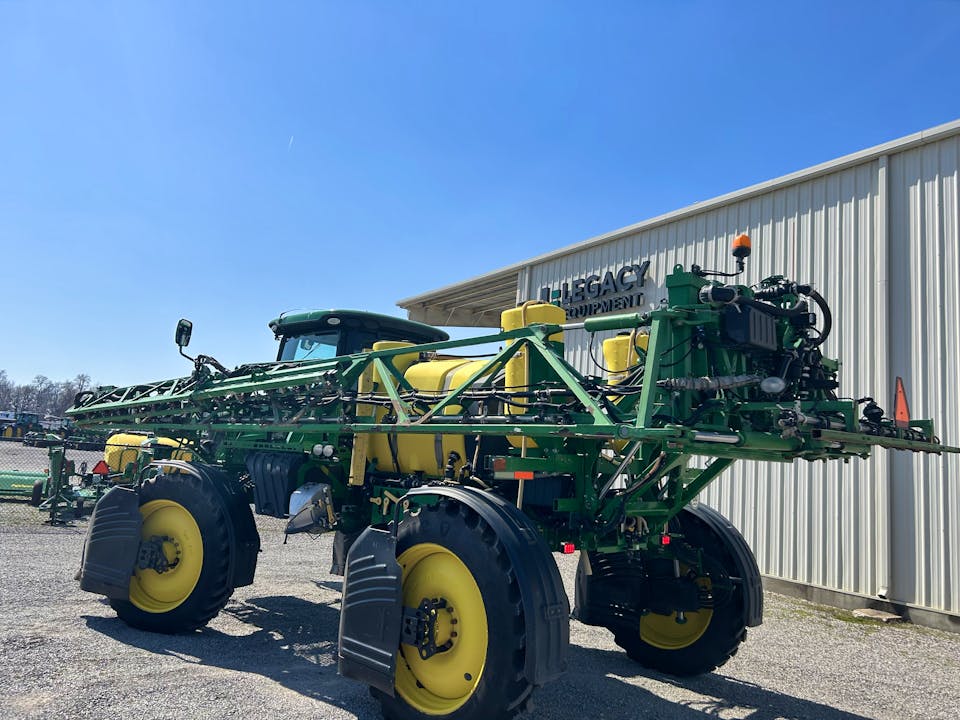 John Deere R4030