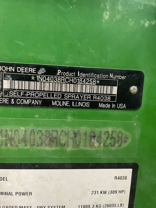 John Deere R4038