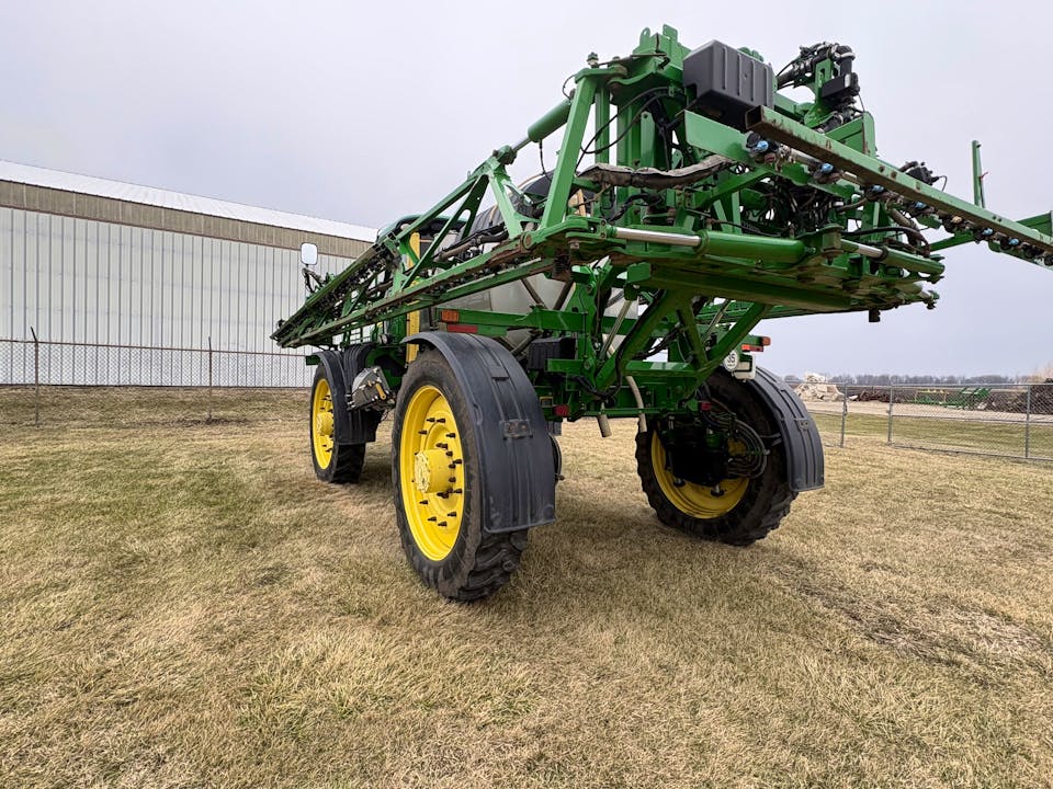 John Deere R4045