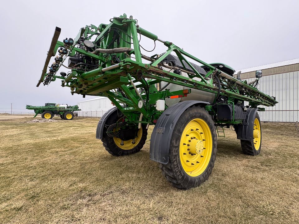 John Deere R4045