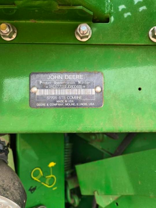 John Deere S770