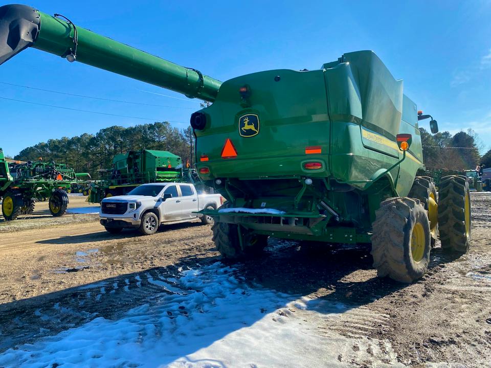 John Deere S780