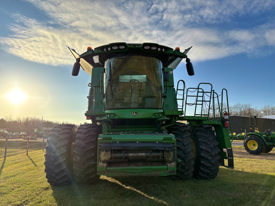 John Deere S790