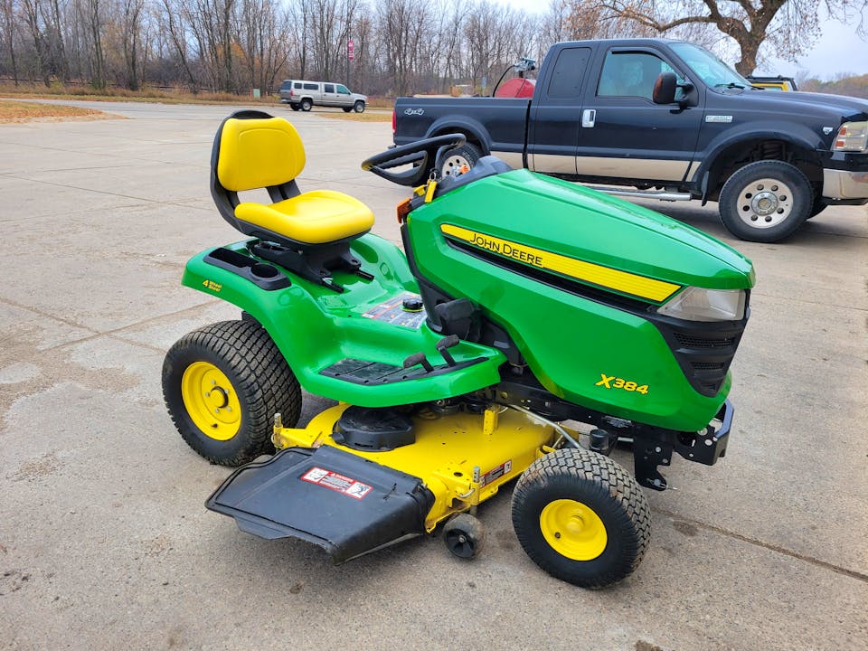 John Deere X384