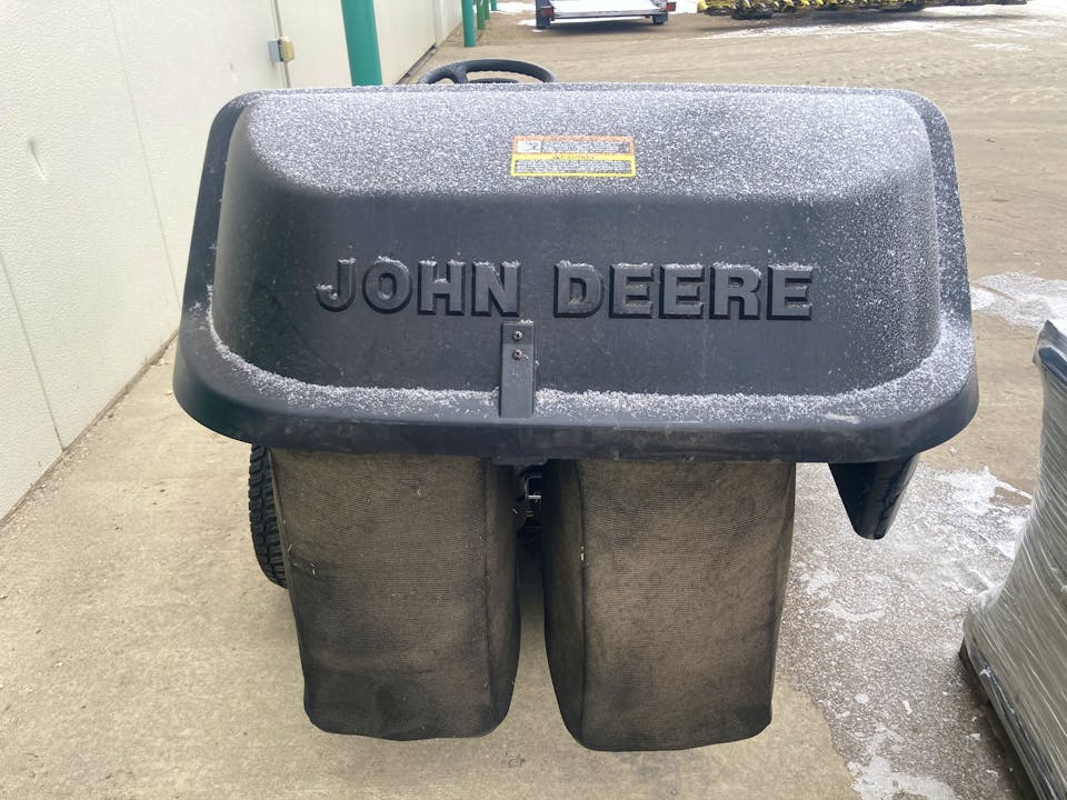 John Deere X390