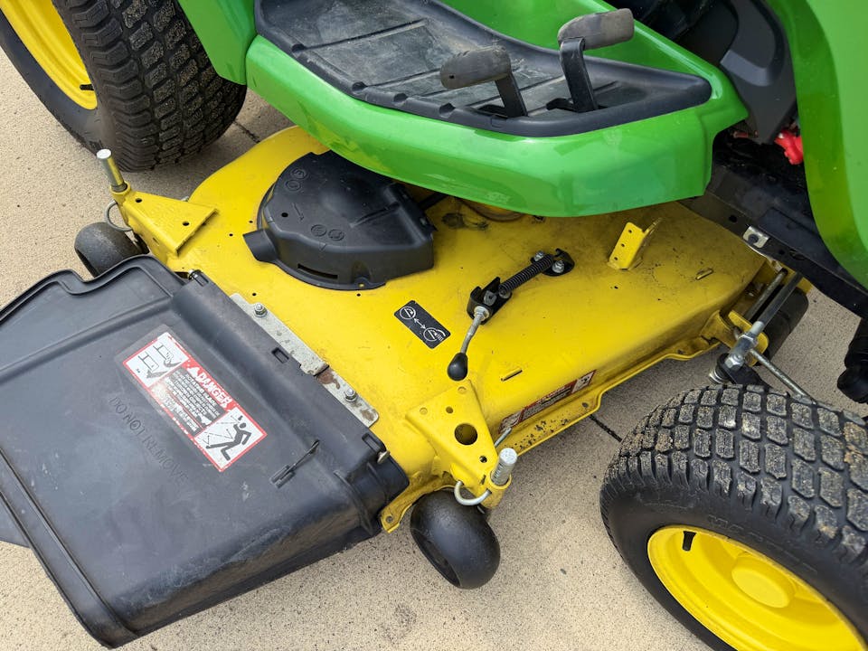John Deere X584