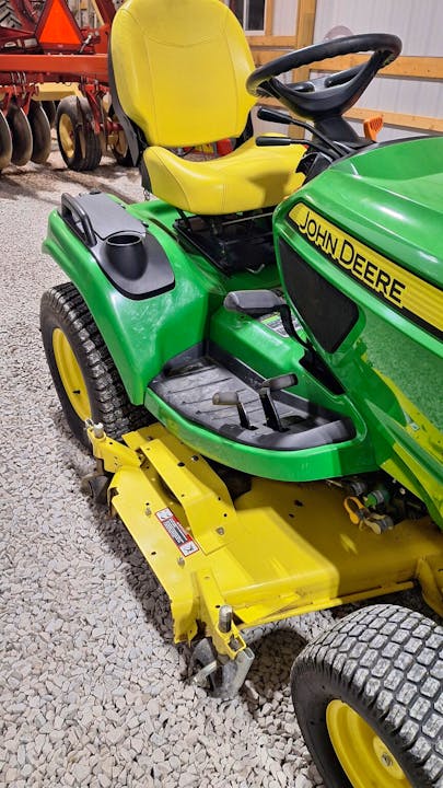 John Deere X730