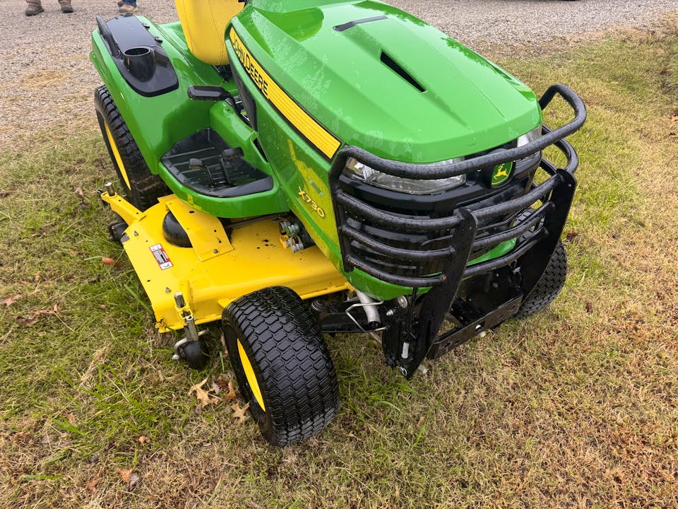 John Deere X730