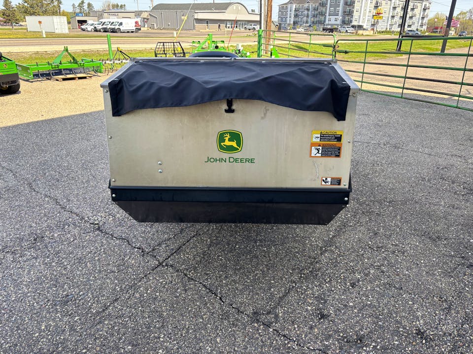 John Deere X739