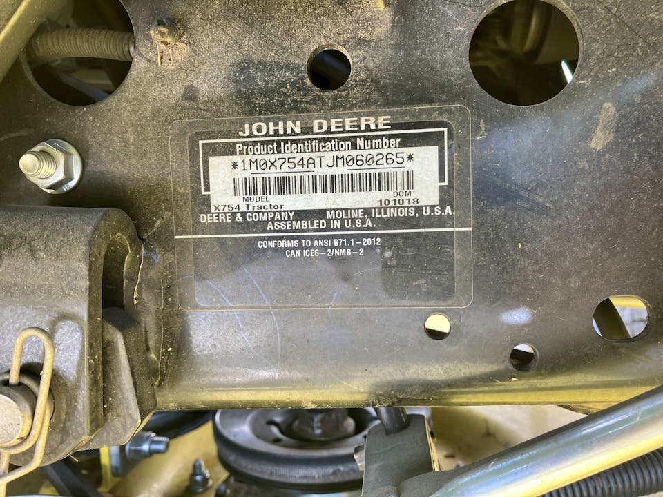 John Deere X754