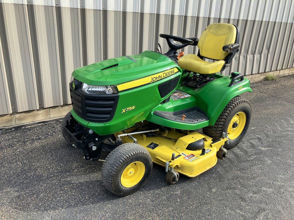 John Deere X754