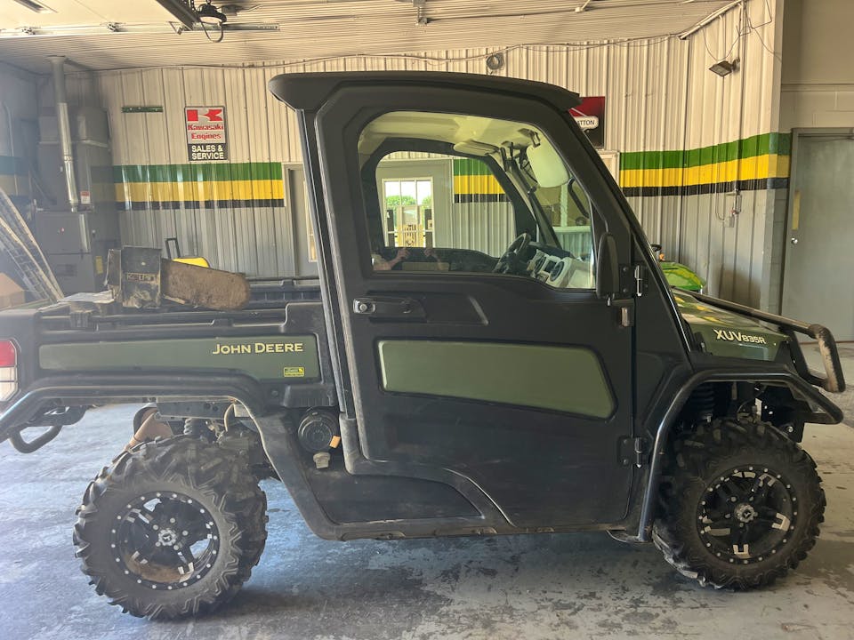John Deere XUV835R