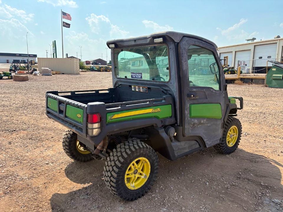 John Deere XUV835M