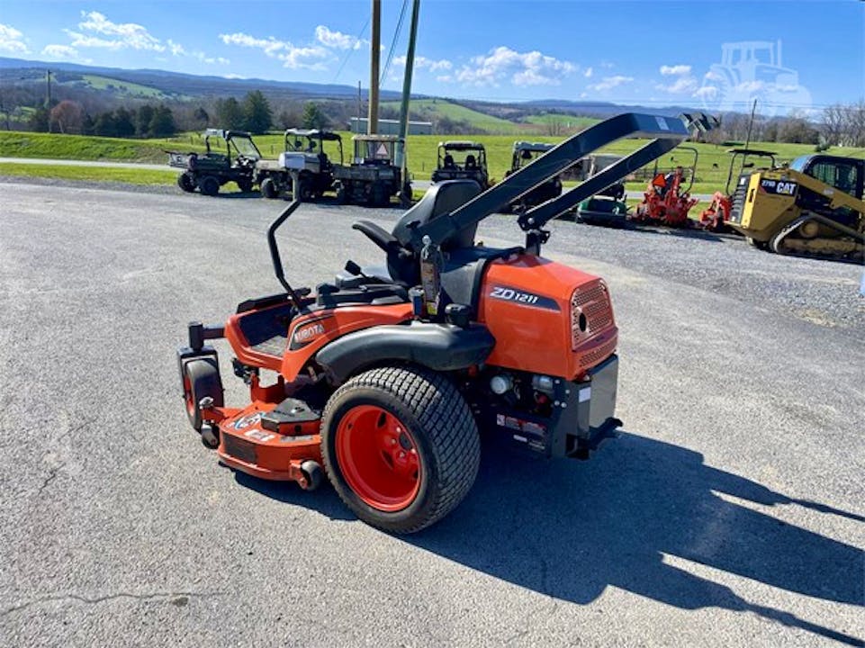 Kubota ZD1211