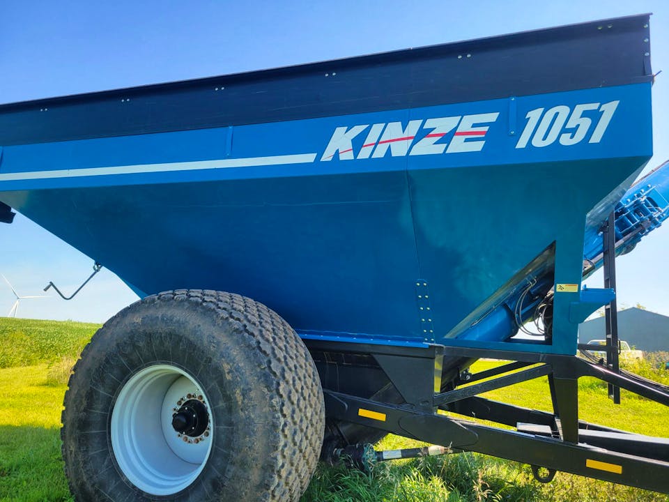 Kinze 1051