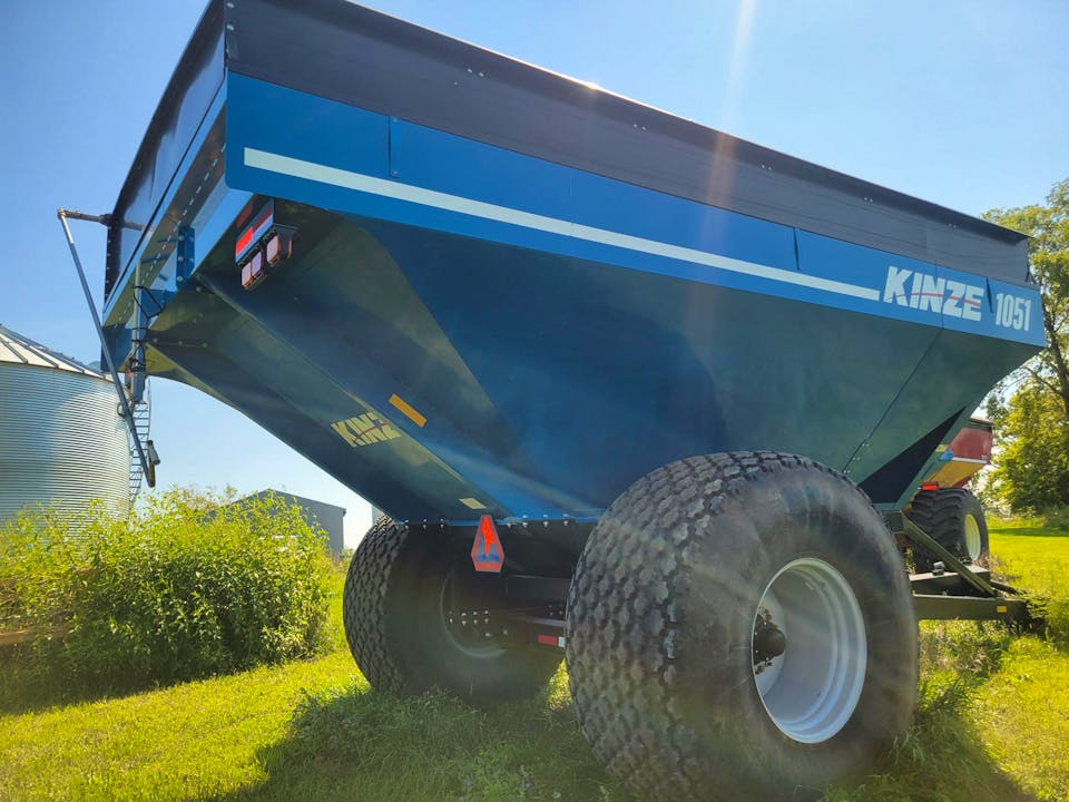 Kinze 1051