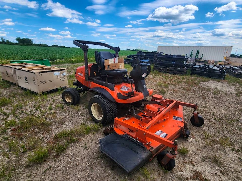 Kubota F2690