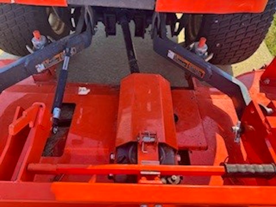 Kubota F2690E