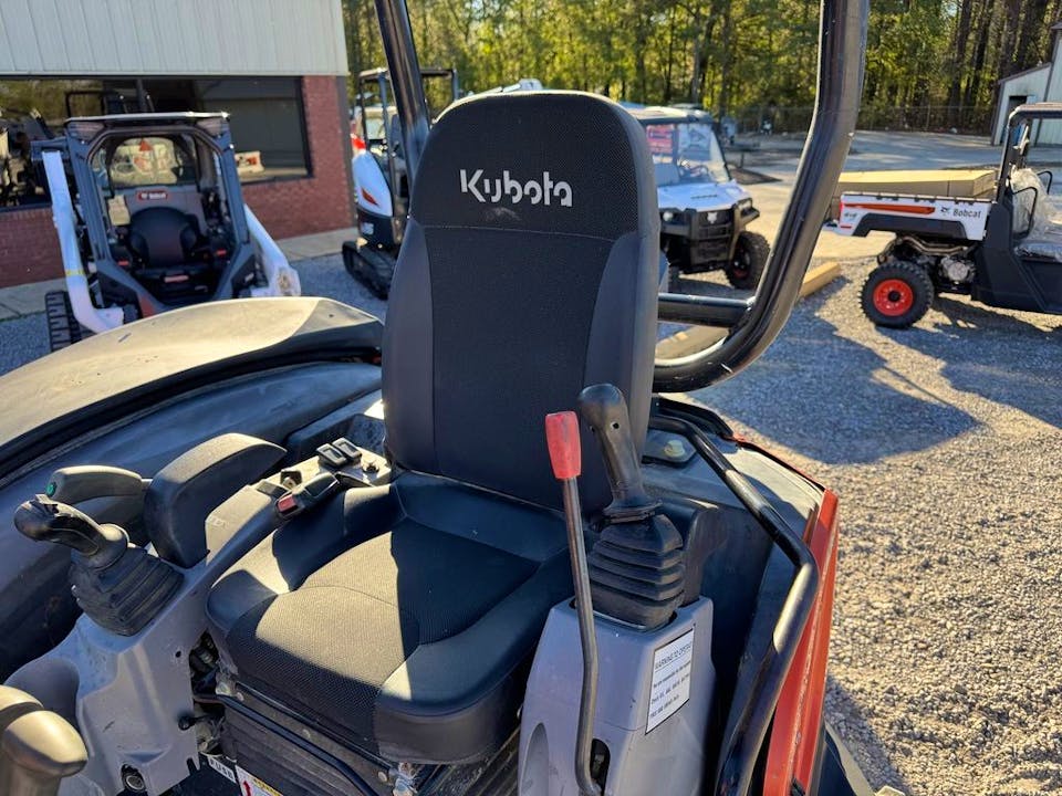 Kubota U55-4