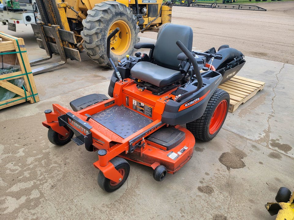 Kubota Z121S